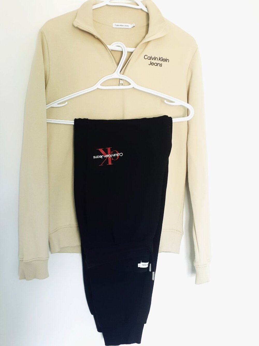 Calvin Klein Sweatshirt & Sweatpants